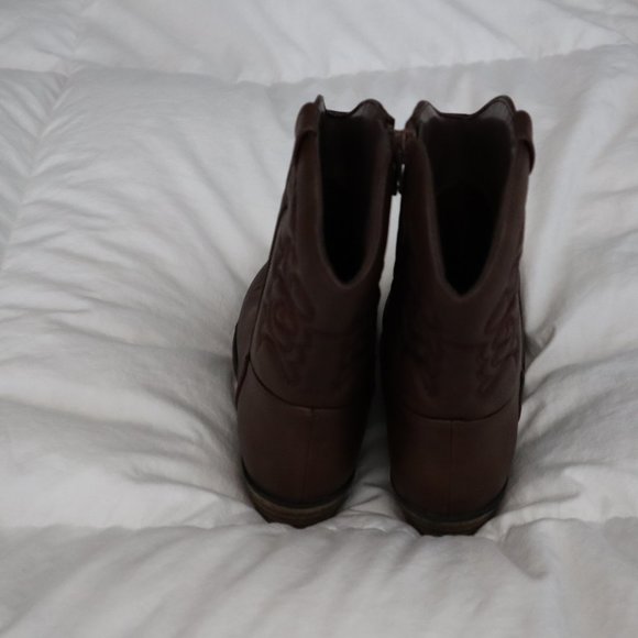 Cat & Jack Memphis Boots - Picture 4 of 7